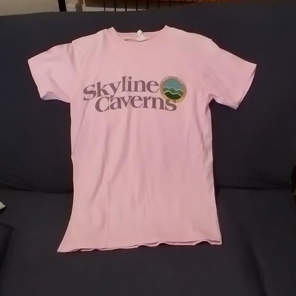 Vintage Pink Skyline Caverns T-shirt – Size S